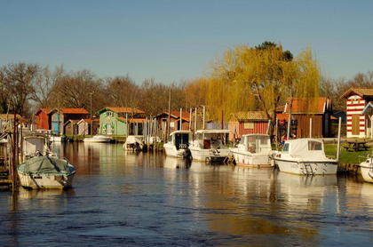 Las cabañas de pesca del puerto de Larros en la Bahia de Arcachon - Hotel 3 estrellas  en la Bahia de Arcachon